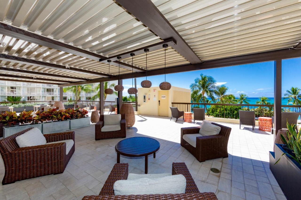 Ocean Front Spectacular Condo Хонолулу Екстериор снимка