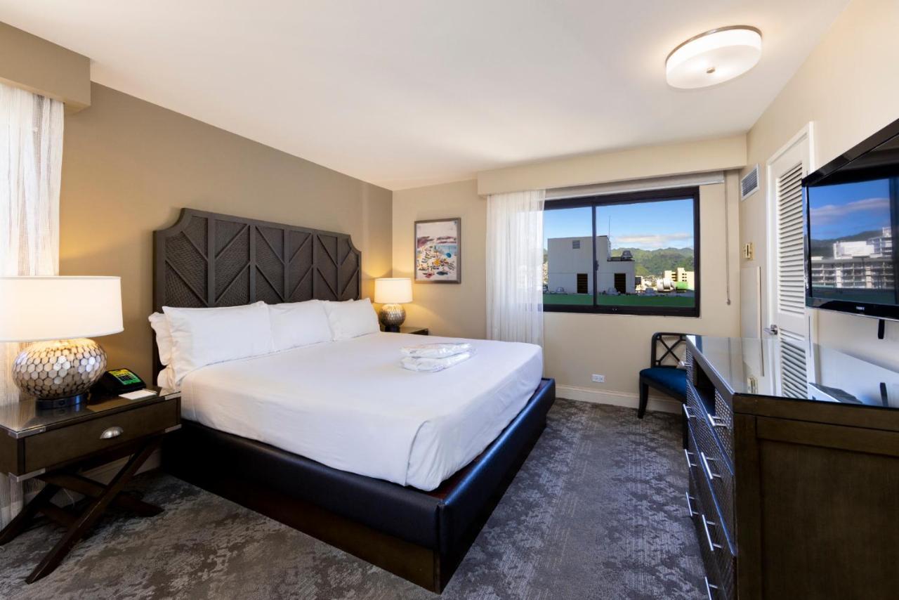 Ocean Front Spectacular Condo Хонолулу Екстериор снимка
